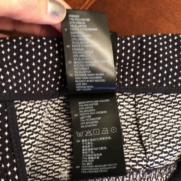 H and M black and white shorts - Picture 11 of 16